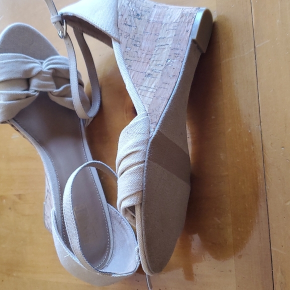 Mix No. 6 Wedge Heels - Picture 4 of 11